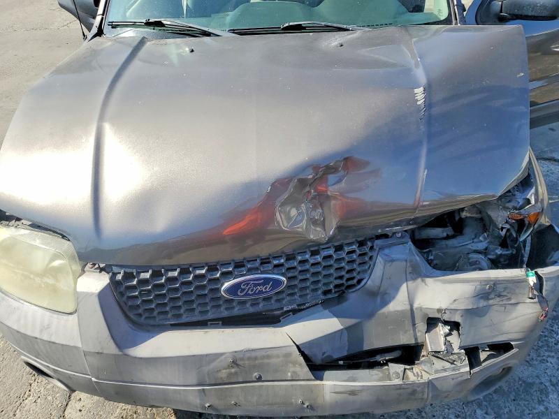 56247256 :رقم المزاد ، 1FMYU03166KD54397 vin ، 2006 Ford Escape مزاد بيع