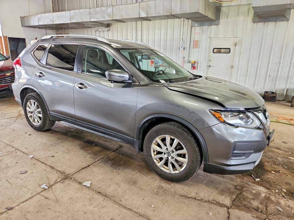 56471266 :رقم المزاد ، KNMAT2MVXHP534137 vin ، 2017 Nissan Rogue مزاد بيع
