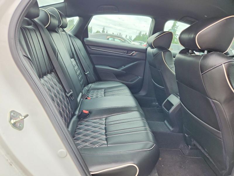 Продажа на аукционе авто 2018 Honda Accord, vin: 1HGCV1F32JA219318, номер лота: 57512016