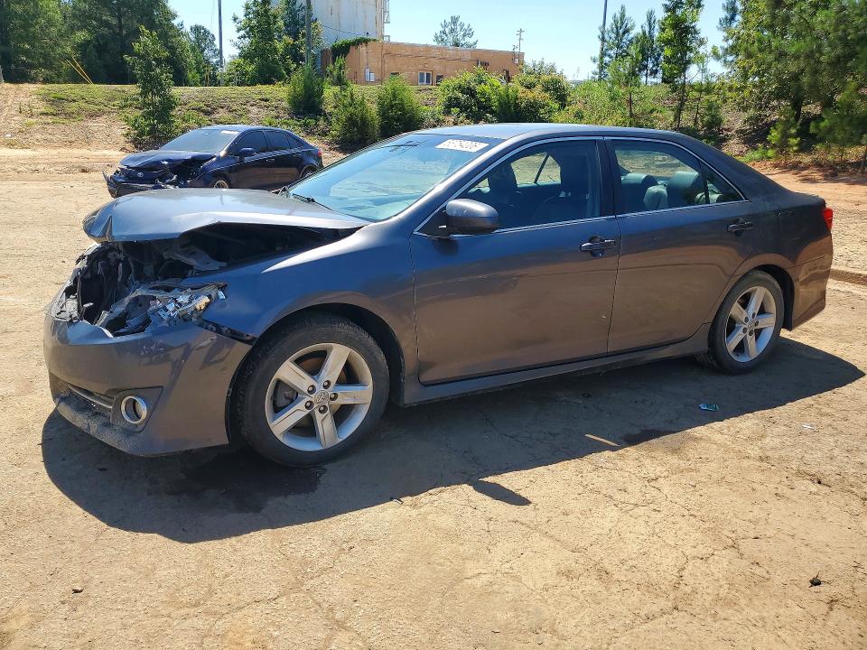 55754006 :رقم المزاد ، 4T1BF1FK0DU233070 vin ، 2013 Toyota Camry مزاد بيع