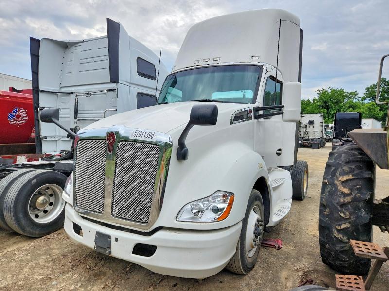 Продаж на аукціоні авто 2015 Kenworth Construction, vin: 1XKYA48X0FJ462462, номер лоту: 57911396