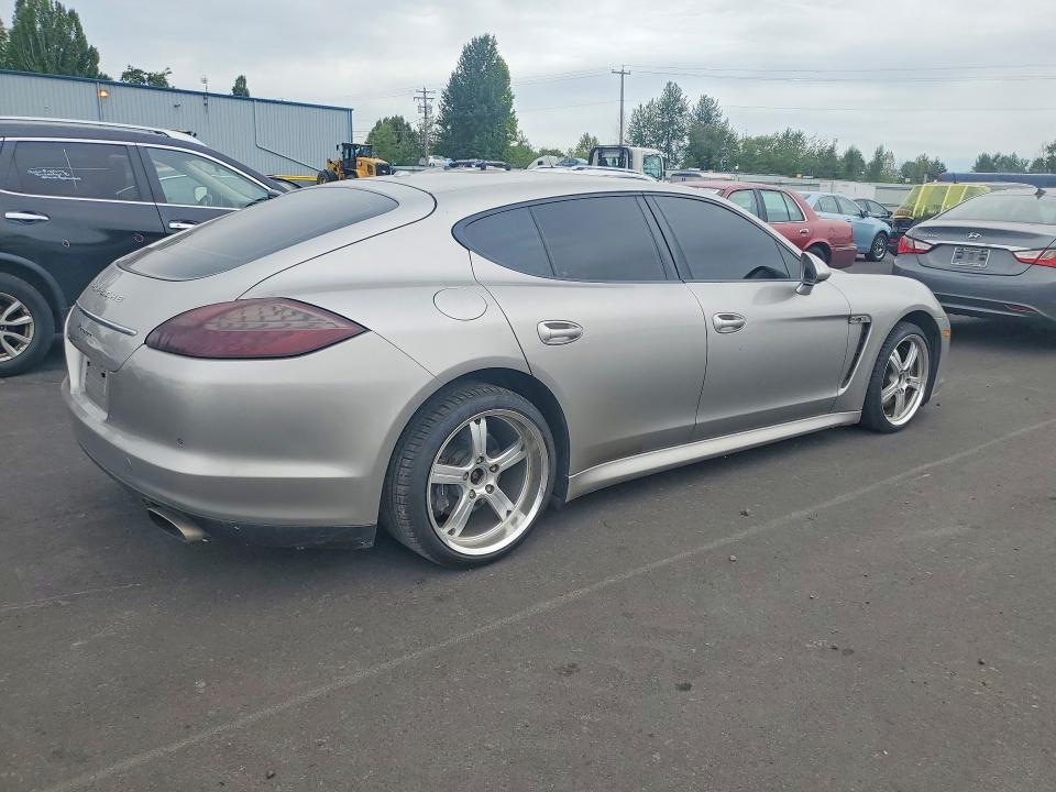 58802376 :رقم المزاد ، WP0AA2A75BL011151 vin ، 2011 Porsche Panamera مزاد بيع