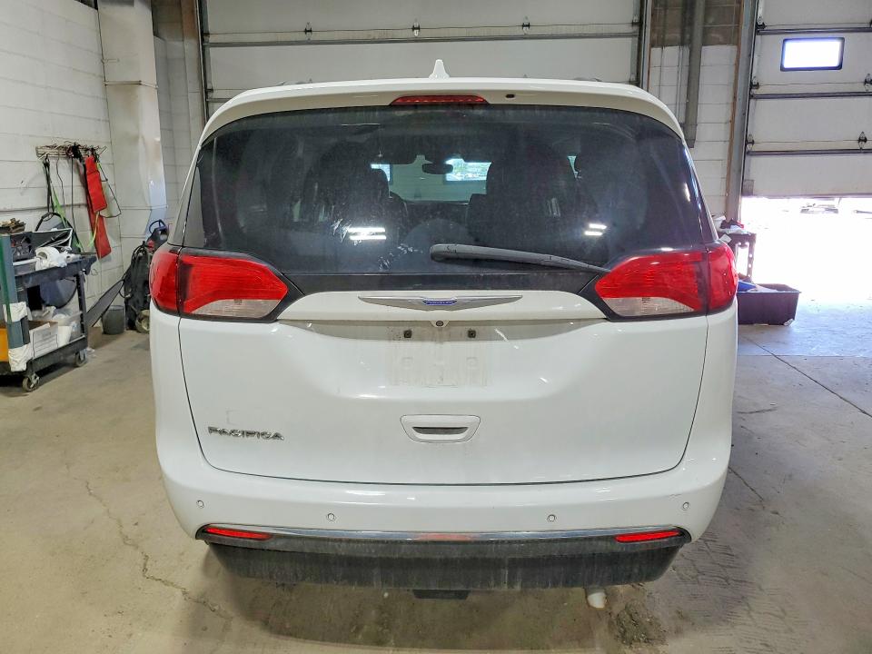 Продаж на аукціоні авто 2018 Chrysler Pacifica, vin: 2C4RC1BGXJR269466, номер лоту: 55622186