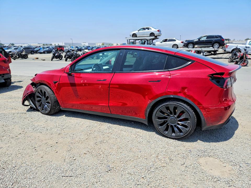 Продажа на аукционе авто 2022 Tesla Model Y, vin: 7SAYGDEF5NF390141, номер лота: 56101276