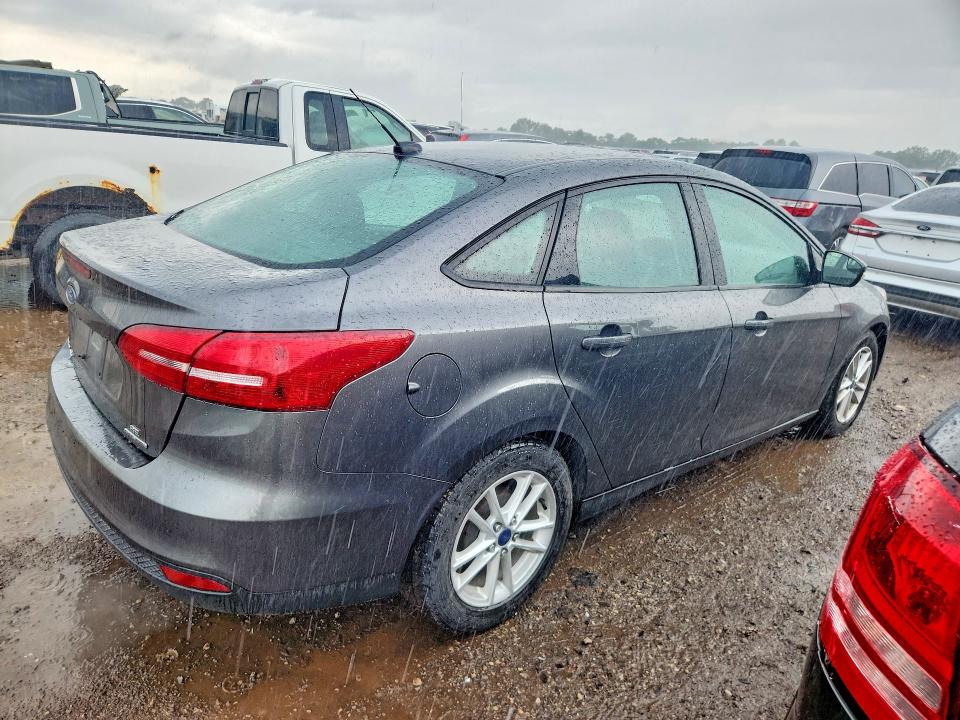 58254616 :رقم المزاد ، 1FADP3F22FL216663 vin ، 2015 Ford Focus مزاد بيع