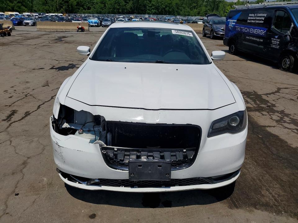58093076 :رقم المزاد ، 2C3CCAGG8FH892343 vin ، 2015 Chrysler 300 مزاد بيع