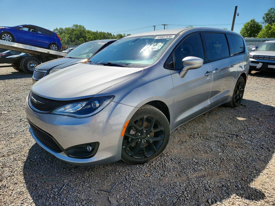 2018 Chrysler Pacifica მანქანა იყიდება აუქციონზე, vin: 2C4RC1FG7JR357806, აუქციონის ნომერი: 55807536
