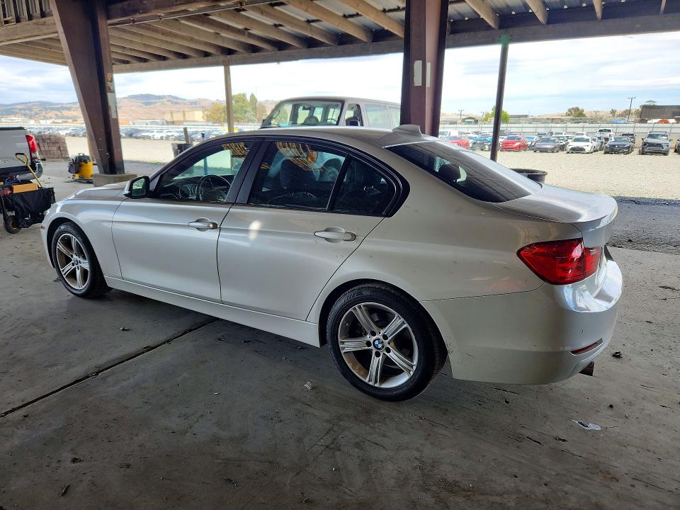 Продаж на аукціоні авто 2015 Bmw 320, vin: WBA3B1C55FK137028, номер лоту: 56666226