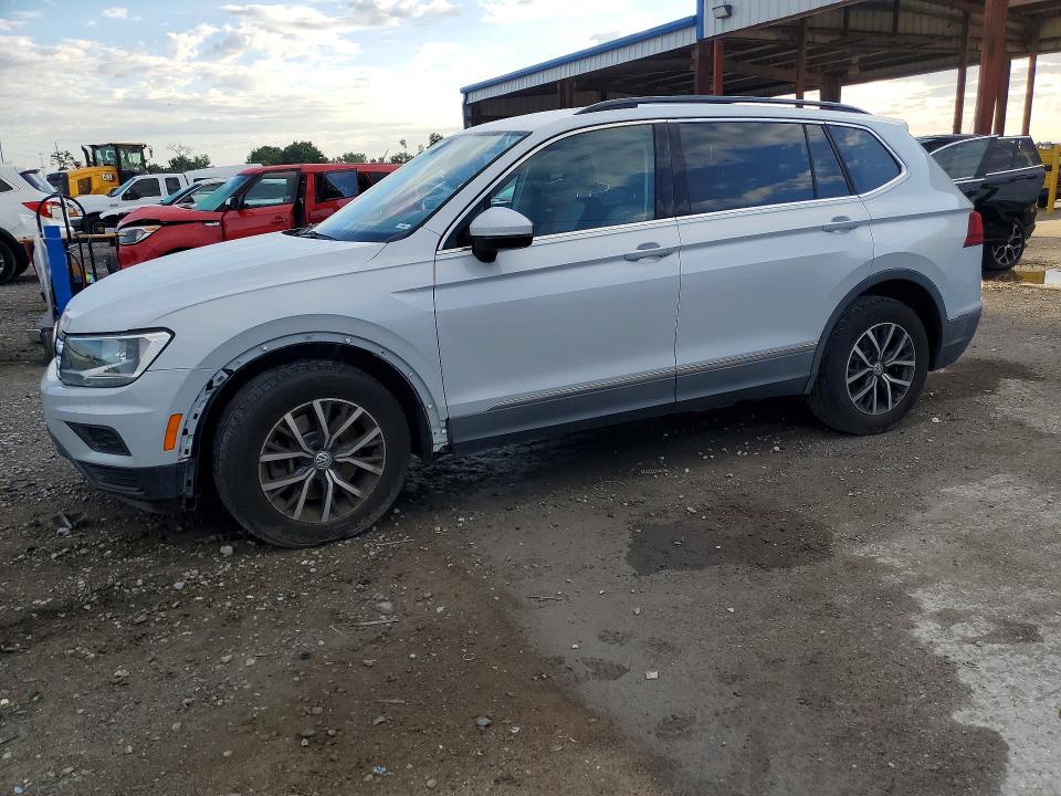 56607306 :رقم المزاد ، 3VV2B7AX3JM220000 vin ، 2018 Volkswagen Tiguan مزاد بيع