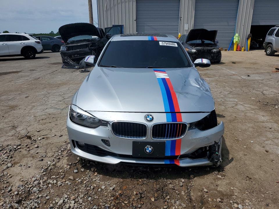 57949486 :رقم المزاد ، WBA3A5G51DNP25850 vin ، 2013 Bmw 328 مزاد بيع