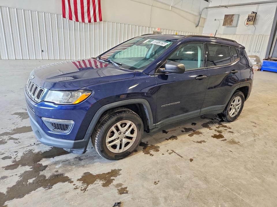58913026 :رقم المزاد ، 3C4NJCAB9JT136930 vin ، 2018 Jeep Compass مزاد بيع