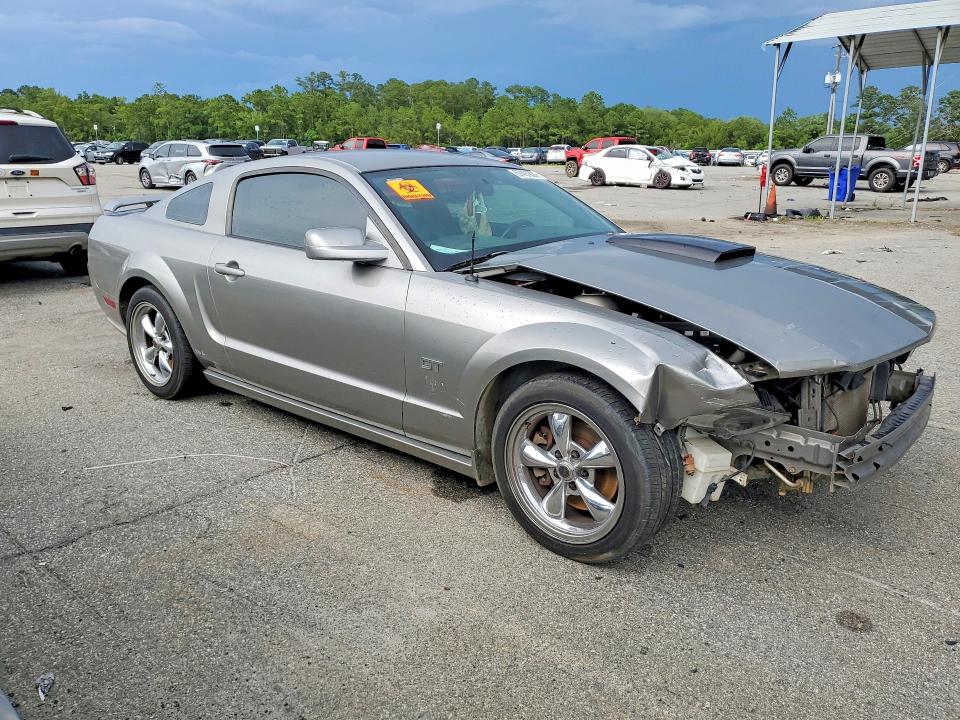 2008 Ford Mustang მანქანა იყიდება აუქციონზე, vin: 1ZVHT82H485102375, აუქციონის ნომერი: 57437826