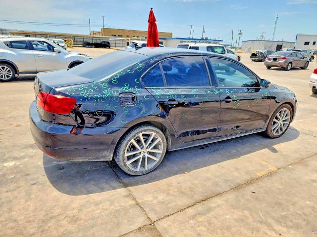 58459866 :رقم المزاد ، 3VWD17AJ6EM366531 vin ، 2014 Volkswagen Jetta مزاد بيع