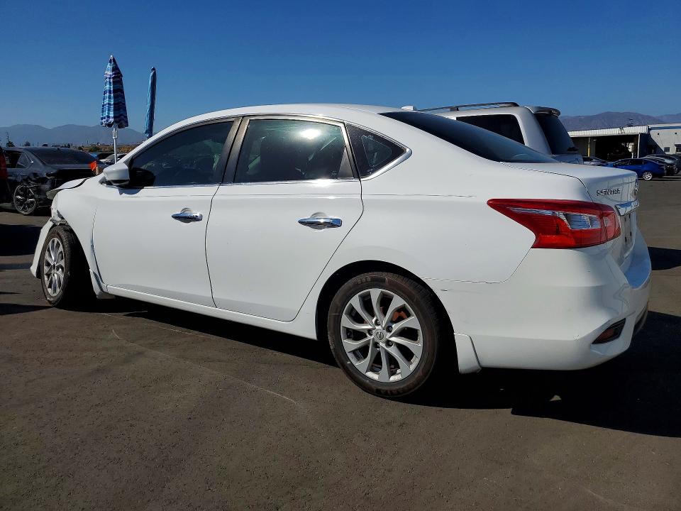 2018 Nissan Sentra მანქანა იყიდება აუქციონზე, vin: 3N1AB7APXJY216998, აუქციონის ნომერი: 57598206