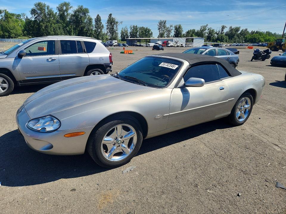 1999 Jaguar Xk8 მანქანა იყიდება აუქციონზე, vin: SAJGX2049XC041200, აუქციონის ნომერი: 55732346