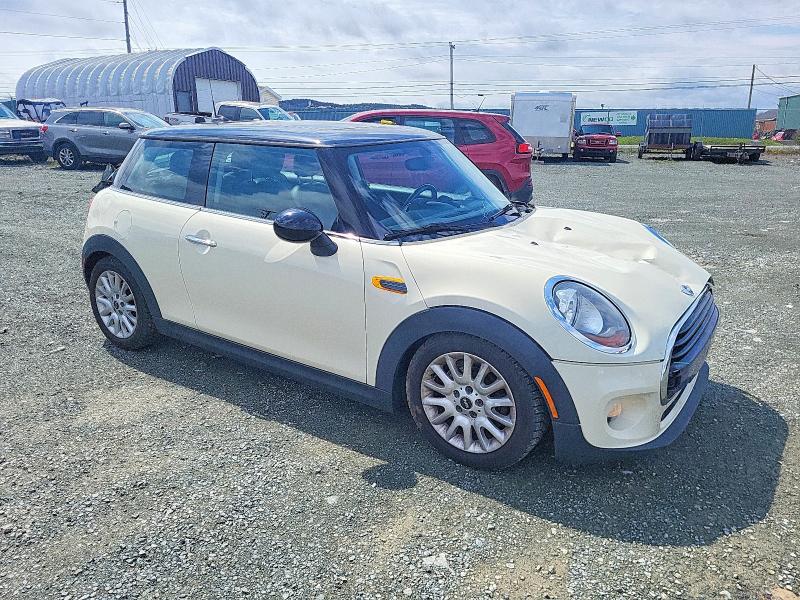 56026336 :رقم المزاد ، WMWXP5C59G3B76049 vin ، 2016 Mini Cooper مزاد بيع