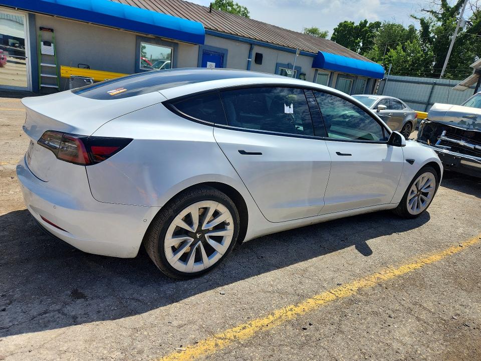 2021 Tesla Model 3 მანქანა იყიდება აუქციონზე, vin: 5YJ3E1EA2MF870099, აუქციონის ნომერი: 55693136