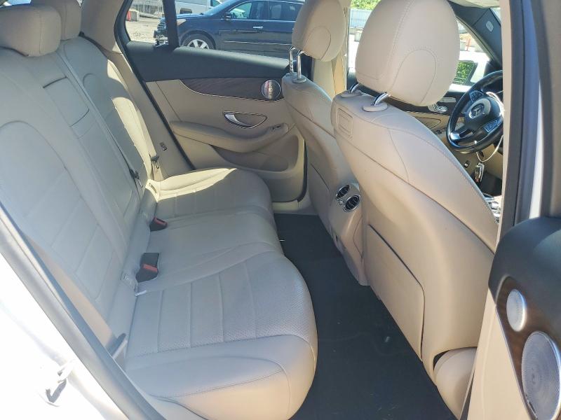 56059906 :رقم المزاد ، WDC0G4KB9JV112067 vin ، 2018 Mercedes-benz Glc مزاد بيع
