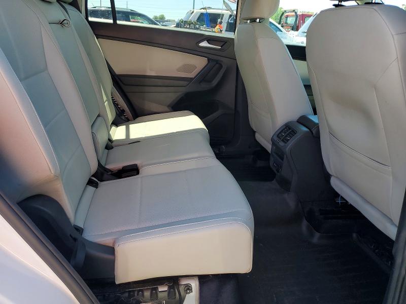 55601716 :رقم المزاد ، 3VV2B7AX9MM020999 vin ، 2021 Volkswagen Tiguan مزاد بيع