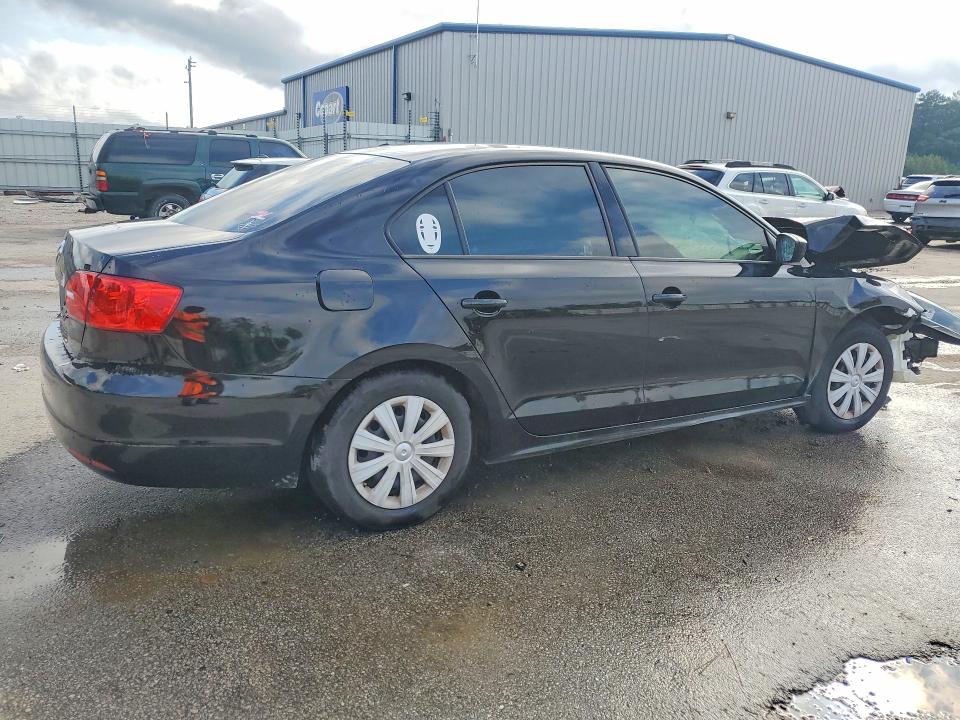 55181536 :رقم المزاد ، 3VW2K7AJ8DM305846 vin ، 2013 Volkswagen Jetta مزاد بيع