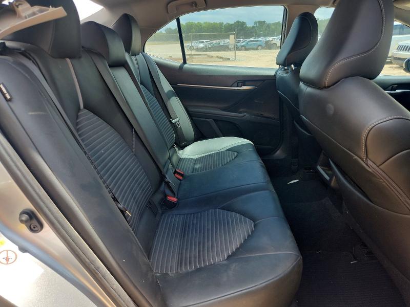 Продажа на аукционе авто 2018 Toyota Camry, vin: 4T1B11HK1JU118632, номер лота: 57890906