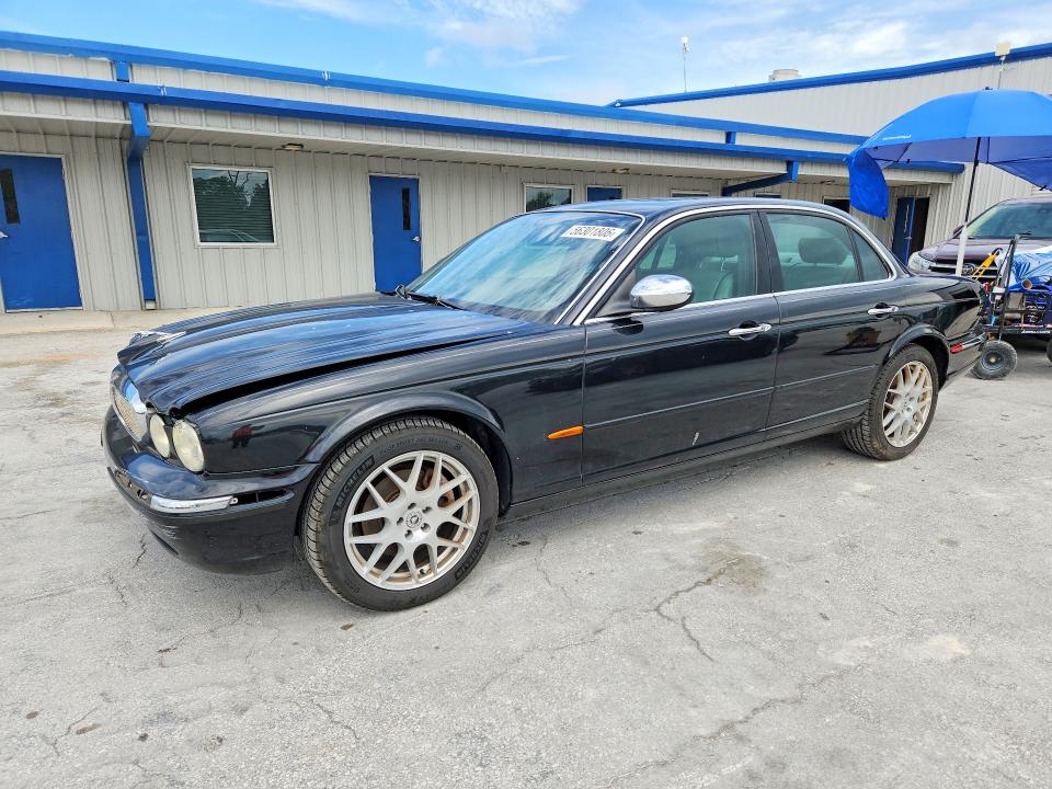 2004 Jaguar Vandenplas მანქანა იყიდება აუქციონზე, vin: SAJWA74CX4SG15058, აუქციონის ნომერი: 56301806