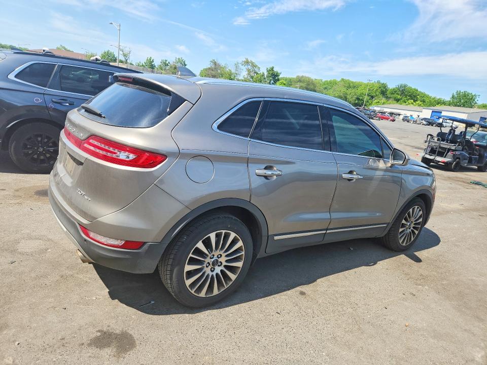 56680906 :رقم المزاد ، 5LMCJ3D92HUL21488 vin ، 2017 Lincoln Mkc مزاد بيع