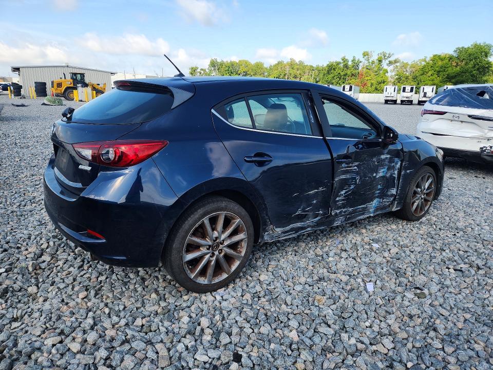 2018 Mazda 3 მანქანა იყიდება აუქციონზე, vin: 3MZBN1L31JM227151, აუქციონის ნომერი: 55987256
