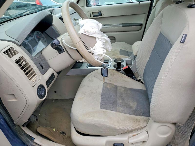 2008 Ford Escape მანქანა იყიდება აუქციონზე, vin: 1FMCU93128KC92854, აუქციონის ნომერი: 56872986