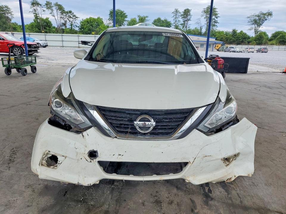 2018 Nissan Altima მანქანა იყიდება აუქციონზე, vin: 1N4AL3AP8JC233607, აუქციონის ნომერი: 57188066