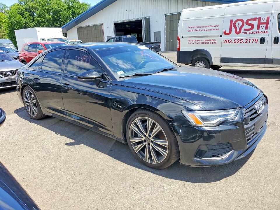 57115306 :رقم المزاد ، WAUE3BF26NN019158 vin ، 2022 Audi A6 مزاد بيع