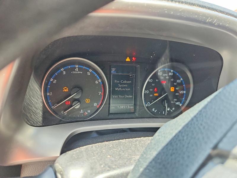 2018 Toyota Rav4 მანქანა იყიდება აუქციონზე, vin: JTMZFREV2JJ168507, აუქციონის ნომერი: 55844446