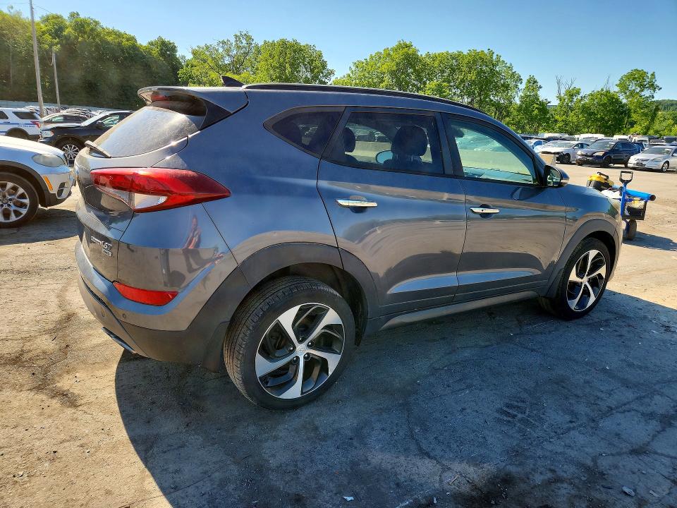 56031836 :رقم المزاد ، KM8J3CA20GU203885 vin ، 2016 Hyundai Tucson مزاد بيع