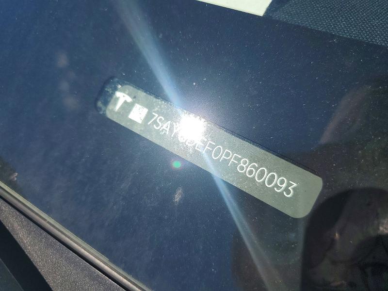 56712846 :رقم المزاد ، 7SAYGDEF0PF860093 vin ، 2023 Tesla Model Y مزاد بيع