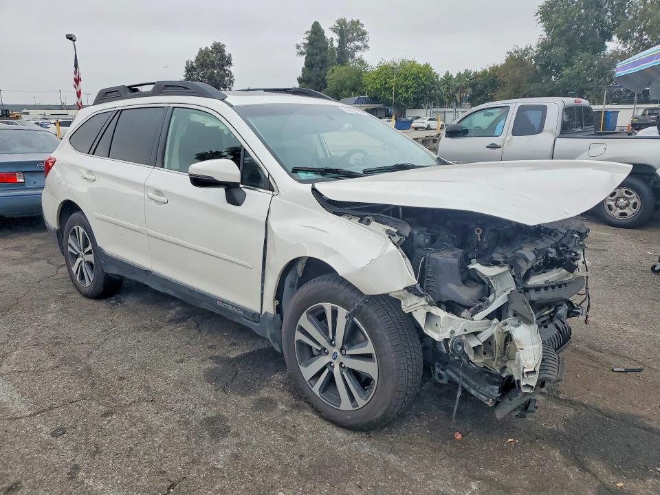 2018 Subaru Outback მანქანა იყიდება აუქციონზე, vin: 4S4BSAKC7J3279944, აუქციონის ნომერი: 58322166