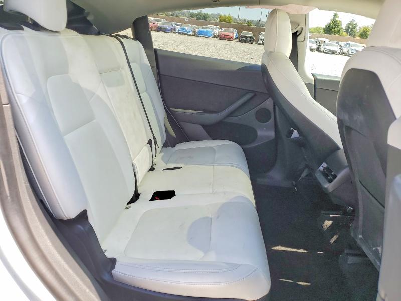 58480796 :رقم المزاد ، 7SAYGAEE4PF588444 vin ، 2023 Tesla Model Y مزاد بيع