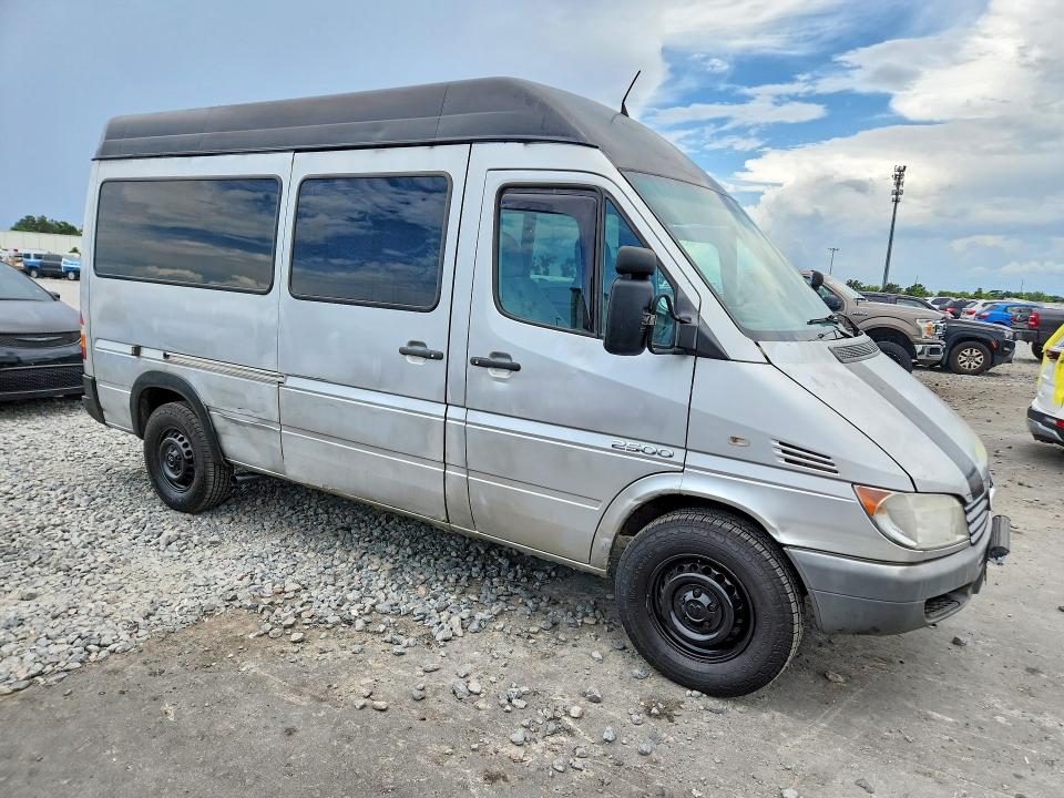 56713126 :رقم المزاد ، WD8PD644865964848 vin ، 2006 Dodge Sprinter مزاد بيع