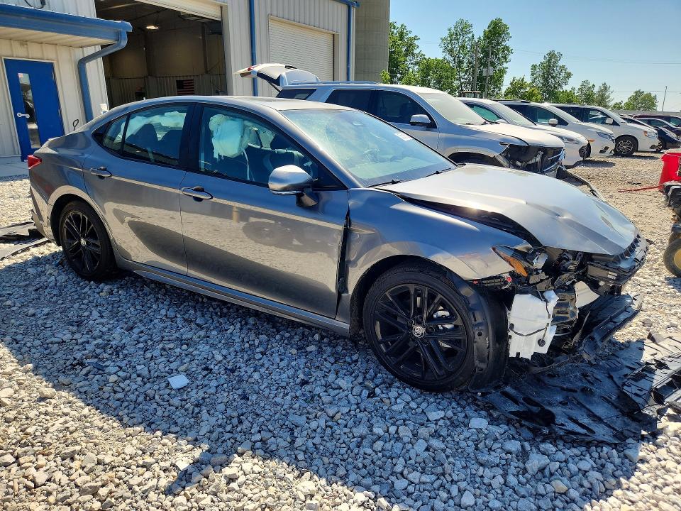 55591586 :رقم المزاد ، 4T1DAACK2TU281695 vin ، 2026 Toyota Camry مزاد بيع