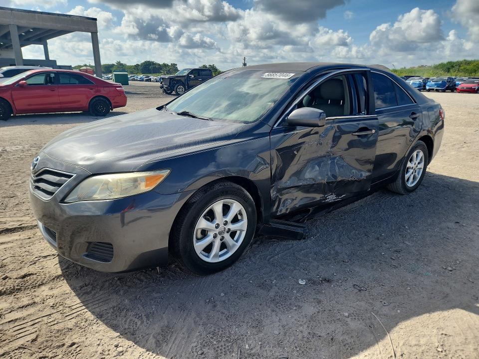 2010 Toyota Camry მანქანა იყიდება აუქციონზე, vin: 4T1BF3EKXAU561573, აუქციონის ნომერი: 56857046