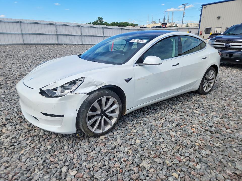 Продажа на аукционе авто 2018 Tesla Model 3, vin: 5YJ3E1EA0JF050020, номер лота: 58146026
