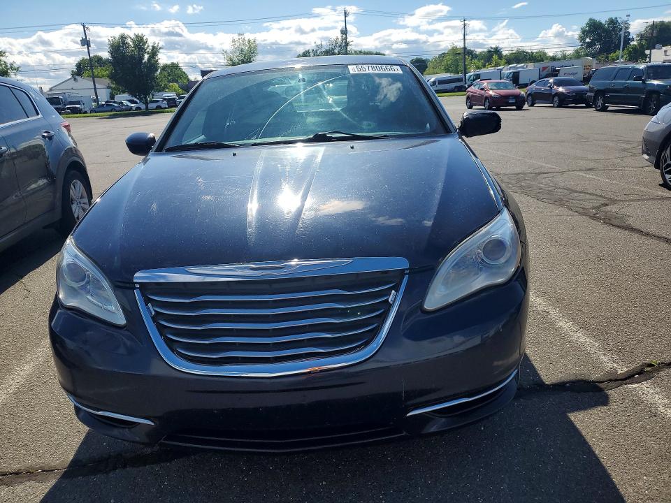 2013 Chrysler 200 მანქანა იყიდება აუქციონზე, vin: 1C3CCBBB1DN764161, აუქციონის ნომერი: 55780666