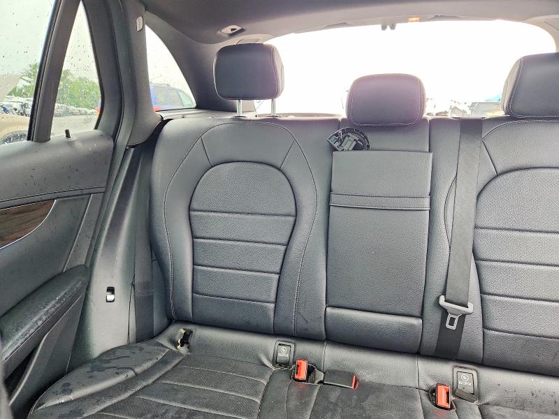 58270226 :رقم المزاد ، WDC0G4KB7HF140874 vin ، 2017 Mercedes-benz Glc مزاد بيع