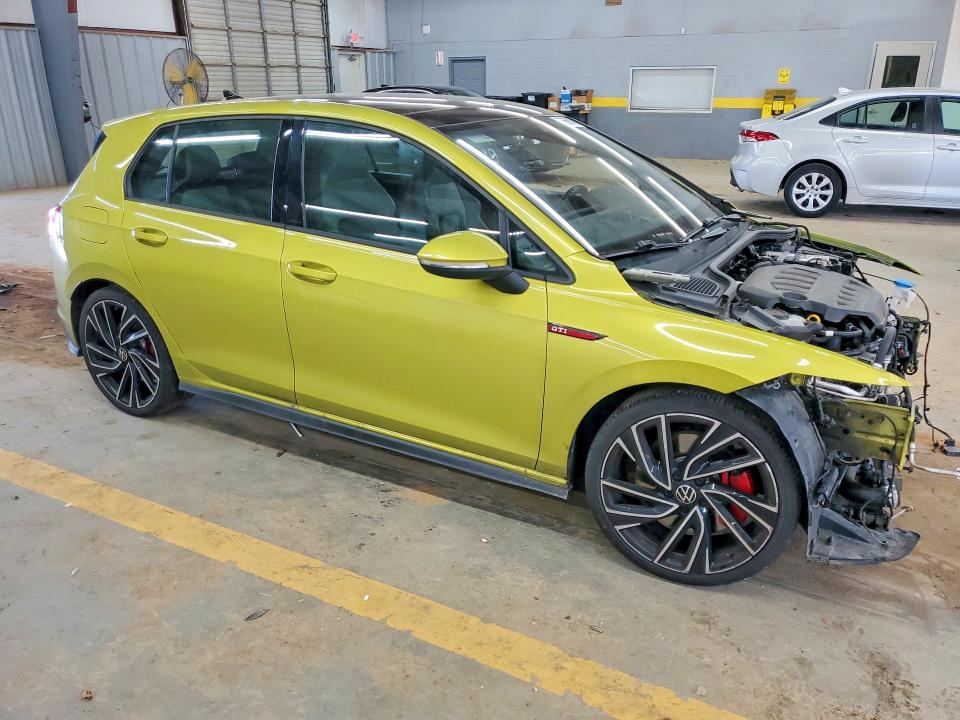 56668976 :رقم المزاد ، WVW687CD4NW135321 vin ، 2022 Volkswagen Gti مزاد بيع