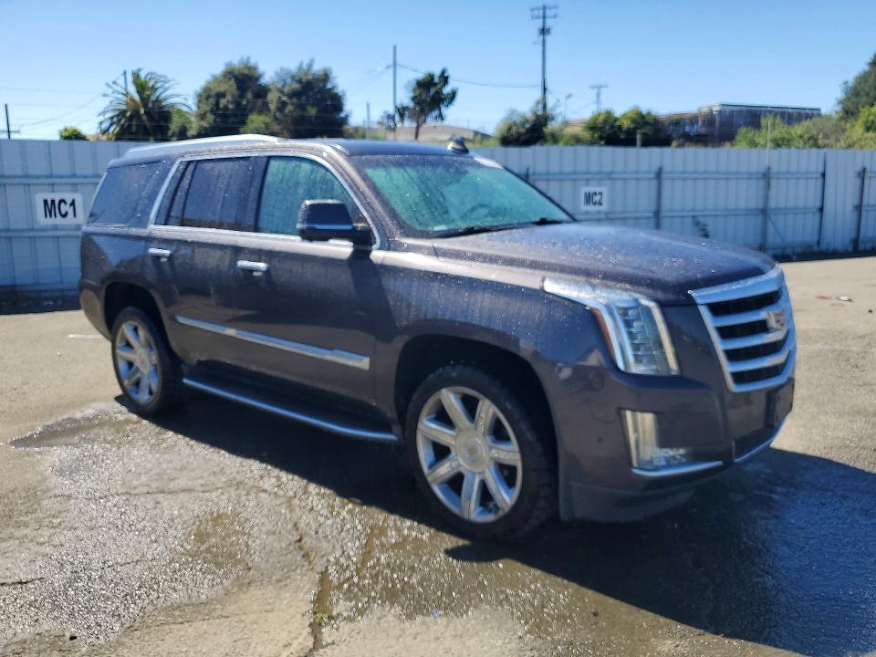 56659786 :رقم المزاد ، 1GYS3BKJ4HR187844 vin ، 2017 Cadillac Escalade مزاد بيع