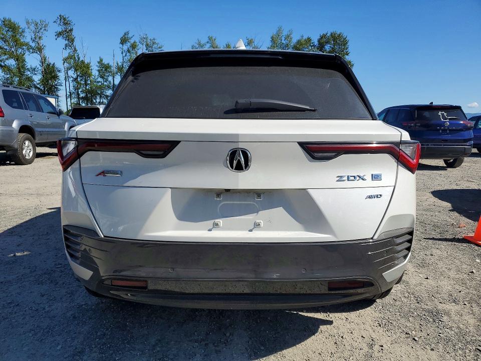 57390326 :رقم المزاد ، 4W5KHNRL3RZ505196 vin ، 2024 Acura Zdx مزاد بيع