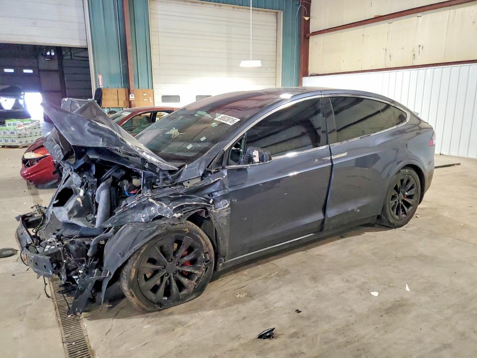 Продаж на аукціоні авто 2019 Tesla Model X, vin: 5YJXCBE46KF211656, номер лоту: 58828016