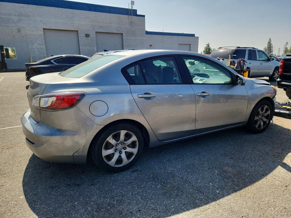 55807456 :رقم المزاد ، JM1BL1UG8C1556035 vin ، 2012 Mazda 3 مزاد بيع