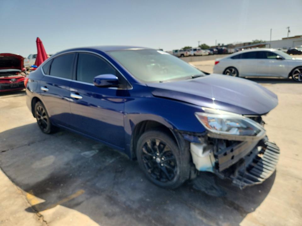 Продаж на аукціоні авто 2019 Nissan Sentra, vin: 3N1AB7AP0KY305867, номер лоту: 76292365