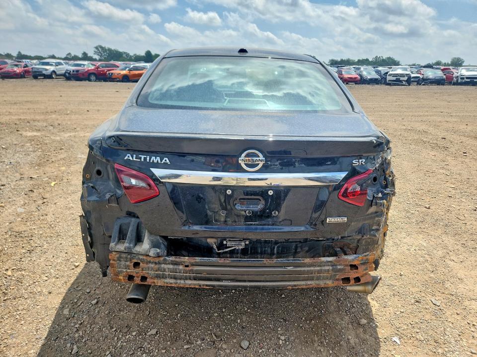 59118686 :رقم المزاد ، 1N4AL3AP5JC152600 vin ، 2018 Nissan Altima مزاد بيع
