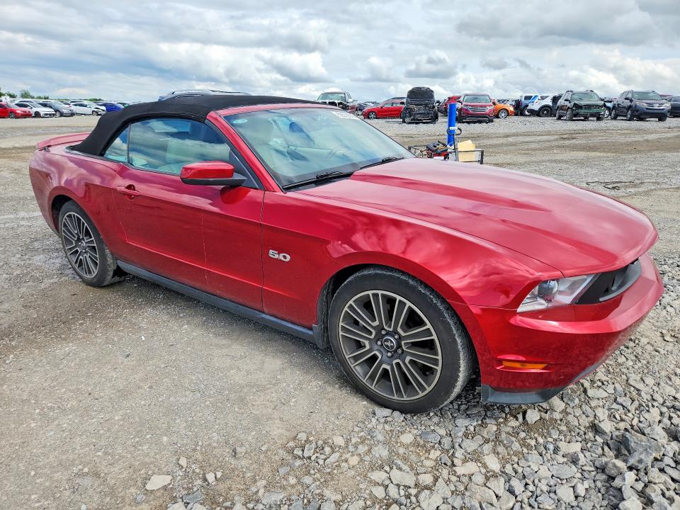 56578616 :رقم المزاد ، 1ZVBP8FF1B5121590 vin ، 2011 Ford Mustang مزاد بيع